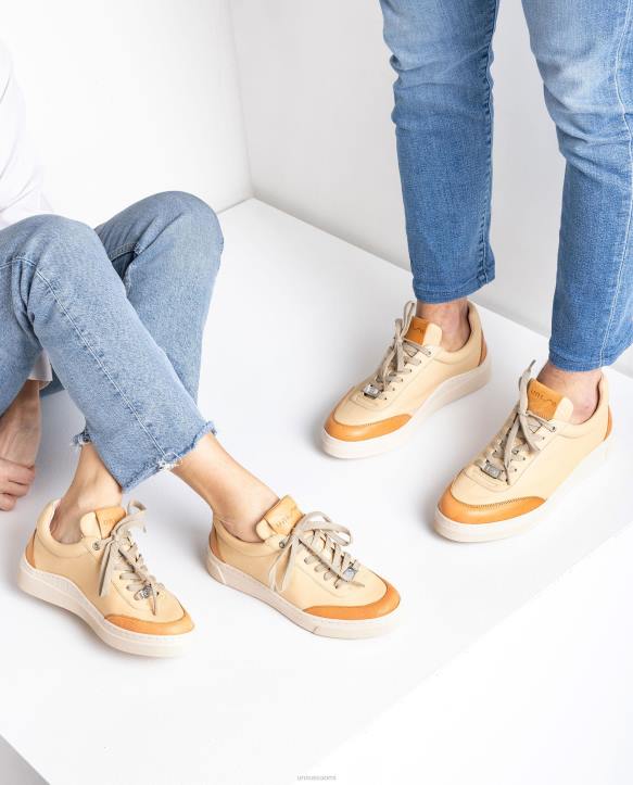 naiset Unisa lenkkarit, joissa on kontrastivärinen kärki ja kantapää siroT08H680